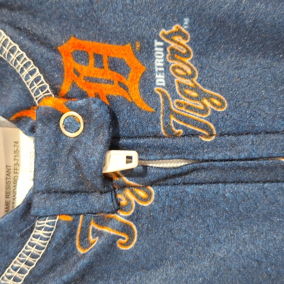 Genuine Merchandise Detroit Tigers Sleepwear/Romper 3T - Picture 4 of 15